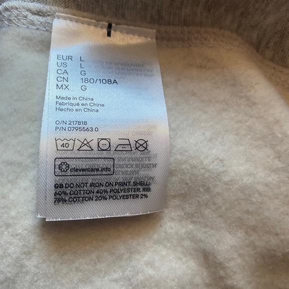 H&M sweatshirt - Picture 9 of 9